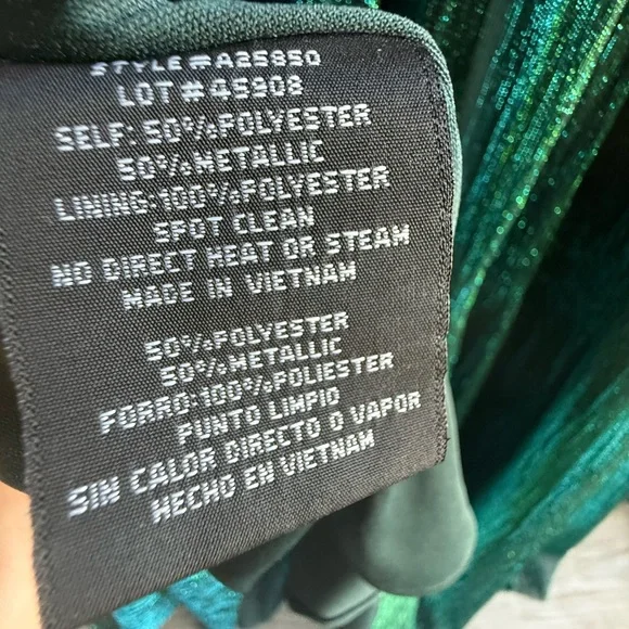 NWT Betsy and Adam long crinkle V-neck dress in color Jade Size 10 - Picture 16 of 16